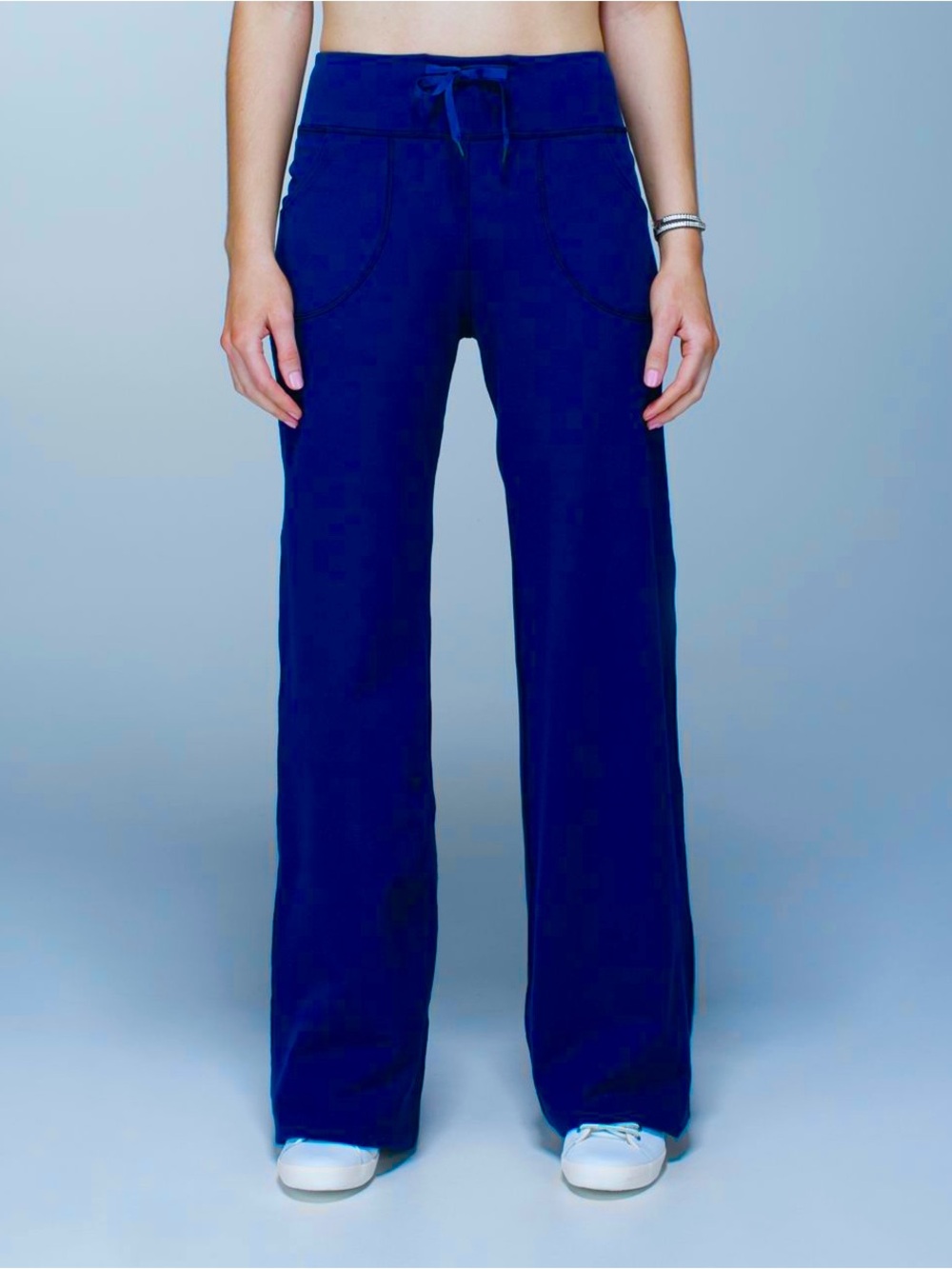 lululemon athletica still pants royal blue great condition luon fabric size 10
